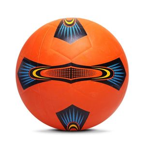 Pallone da calcio promozionale in gomma rossa a buon mercato per eventi, club, scuole, formazione per bambini, giochi ricreativi o omaggi - Product Image 1