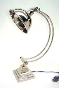 Lámpara de Mesa de Hierro Contemporánea Ajustable con Diseño Personalizable, Marca METAL WAVE, Duradera, para Decoración Navideña de Sala de Estar y Hogar - Product Image 5