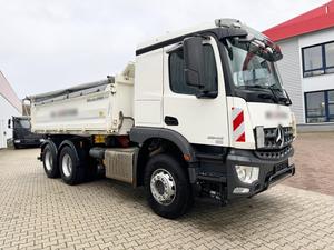 Camión Pesado Mercedes-Benz AROCS 2643 6x4 Euro6 Diésel 2018, Transmisión Automática, Volante a la Izquierda, 31-40T, Cámara 360, en Venta - Product Image 2