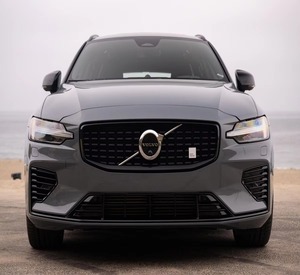 2023 para V50 Recharge T8, tren motriz híbrido turbo de 455 hp, tracción total, asientos de cuero, bajo kilometraje, precio, en stock, listo para envío - Product Image 1