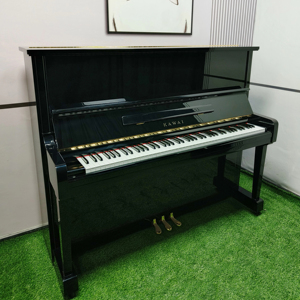 Piano droit Kawai BS2A fabriqué au Japon pour performances professionnelles, livraison mondiale disponible, plancher de sonorisation en bois massif DS60 - Product Image 1