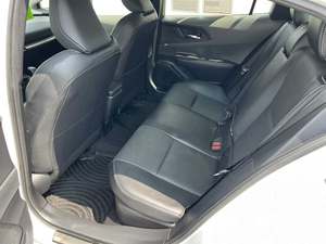 Toyota Prius XLE AWD 2023 - Product Image 4