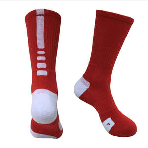 Chaussettes de sport thermiques confortables pour hommes fabriquées avec un matériau en coton chaud idéal pour les sports d'hiver en plein air et les entraînements de fitness - Product Image 6
