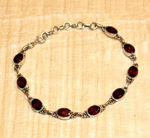 Pulsera de cuentas de rubí hecha a mano con piedras preciosas naturales para mujer, cadena de plata 925 para ocasiones de aniversario - Product Image 3