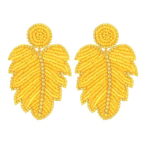 Nouvelle boucle d'oreille tendance avec un design en forme de cœur, broderie perlée faite à la main en plusieurs couleurs pour un look élégant - Product Image 6