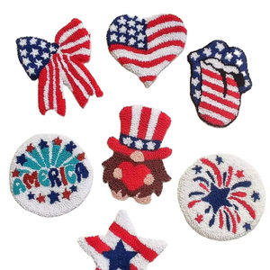 ชุดจานรองแก้วหรูหราประดับลูกปัด งานปักมือ 4 ชิ้น ราคาไม่แพง - Product Image 1