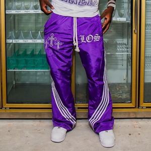 กางเกงขาบานผ้าไนลอนสำหรับผู้ชายกางเกงวิ่งสะท้อนแสงทรงหลวมโอเวอร์ไซส์ออกแบบได้ตามต้องการ - Product Image 1