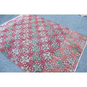 Alfombra turca grande de 5.4x7.6 pies, alfombra de lana roja y verde con motivos vintage de plantas y árboles - Product Image 4