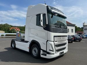 รถบรรทุกหัวลาก Volvo FH500 XL Turbo Compound 6x4 ปี 2024 คุณภาพดี ใหม่เอี่ยม เกียร์อัตโนมัติ เกียร์เร็ว เครื่องยนต์ดีเซล ยูโร 6 - Product Image 4