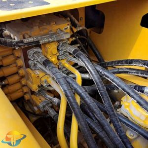 Excavadora de Orugas Usada Komatsu PC200-8, 20 Toneladas de Peso Operativo, Motor Japonés Original, Caja de Cambios, Bomba de Engranajes, Componentes Principales - Product Image 5