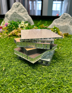 Paneles de panal de aluminio de tablero compuesto anti-potencia de 10mm flexibles con revestimiento de chapa de piedra - Product Image 1