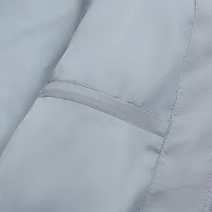 เสื้อแจ็คเก็ตบุใยสังเคราะห์ Aristino สำหรับผู้ชาย รุ่นฤดูหนาว ผลิตจากโพลีเอสเตอร์ 100% ทออย่างดี พร้อมโลโก้ที่แขนซ้าย รุ่น AJK047BZ ผลิตในเวียดนาม มีสินค้าพร้อมส่ง - Product Image 2