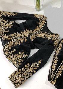 BRODERIE ZARI OR DE DESIGNER SUR VESTE NOIRE & ROBE KARAKOU AVEC PERLES DE VERRE CRISTAL, PIERRE, PERLES, TRAVAIL DABKA = 2024 - Product Image 2