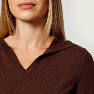 Capuche à cordon de serrage réglable et coupe décontractée parfaite pour la superposition Idéal pour les sorties décontractées, les entraînements ou la détente à la maison - Product Image 3