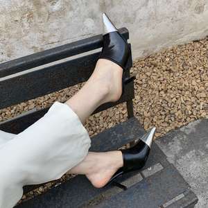 Ciabatte da donna in <span class=keywords><strong>argento</strong></span> tacchi bassi sottili con punta a punta di Design Slip On ciabatte estive scarpe nuovi arrivi sandali da donna alla moda - Product Image 4