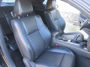 CLEAN 2012 Usado Dirección Izquierda Dodge Challenger R/T Plus RWD Euro IV Emisión - Product Image 5