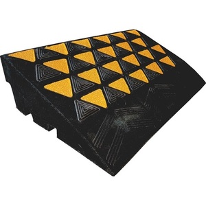 <b>Rubber</b> Black Ramp 600x300x100mm AdmiRamp L600xW300xH100mm - Product Image 1
