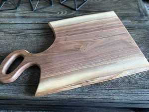 Tabla de cortar grande de nogal, madera natural con mango, tabla de cortar duradera, perfecta para la preparación de carne, esencial para la cocina - Product Image 2