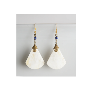 Pendientes de moda de cuerno hechos a mano indios Pendientes de madera natural con estilo de moda para niñas y mujeres de calidad superior - Product Image 5