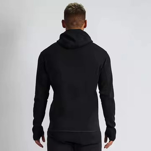 Sweat à capuche d'athlétisme 100% coton pour hommes, vente en gros de logo personnalisé, survêtement de jogging pour les sports d'hiver brodé, vêtements de course - Product Image 4