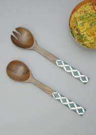 Ensemble de 2 cuillères de service en bois fabriquées à la main en bois naturel, parfaites pour la cuisine et les repas modernes - Product Image 5