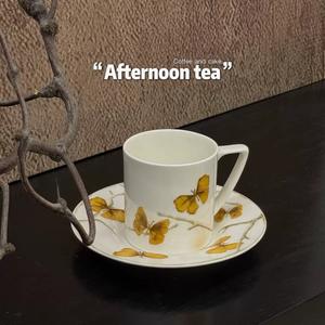 Juego de Taza y Platillo de Cerámica Amarillo y Blanco con Diseño de Mariposas Estilo Europeo, Capacidad de 220 ml, Apto para Lavavajillas y Microondas - Product Image 6