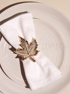 Ensemble d'anneaux de serviette en métal doré faits à la main, modernes, élégants et durables pour les mariages, les fêtes et la décoration de table à manger - Product Image 5
