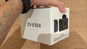 Appareil photo hybride Sony Alpha ZV-E10 II neuf et abordable pour créateurs de contenu, objectif 16-50 mm, enregistrement vidéo 4K - Product Image 2