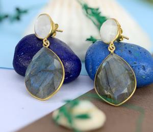 Pendentif en argent sterling 925 plaqué or 18 carats avec pierre précieuse naturelle labradorite blanche arc-en-ciel de style ethnique pour femme pour les fêtes - Product Image 5