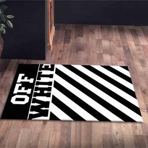 Tapis en chenille rayé noir et blanc : Tapis d'appoint moderne, motif imprimé - Product Image 1