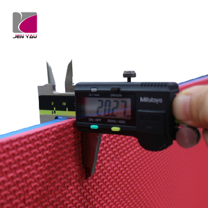 Tapete de Espuma EVA Premium con Patrón Cruzado de 2 cm de Grosor, Antifatiga, para Entrenamiento de MMA, Boxeo, Jiu-Jitsu y Karate - Product Image 1