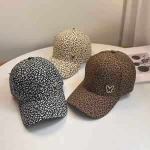 Wholesale Women Baseball Cap Custom Logo 6 Panel Unstructured Low Profile Classics Soft Top <b>Dad</b> <b>Hat</b> - Product Image 1