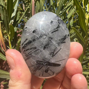Pierre de paume ovale en quartz rutilé blanc naturel, polie, cristal de tourmaline de guérison, pierre précieuse d'amour, Feng Shui, méditation - Product Image 2