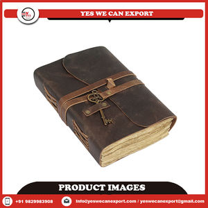 Journal en cuir grand format au design moderne, spirale, papier à bords festonnés vintage avec fermeture à cadenas, vente à bas prix - Product Image 2