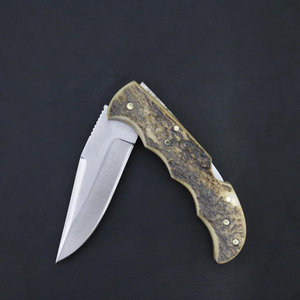 มีดพับเหล็กดามัสกัสทำมือ ด้ามเขาสัตว์ ปลอกหนัง - Product Image 4