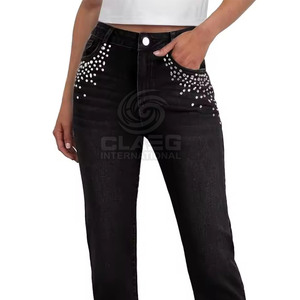 Pantalones vaqueros de mezclilla para mujer de fabricación profesional para uso en exteriores Precio barato Nuevo y elegante con logotipo de diamantes de imitación en la cintura Ropa informal - Product Image 2