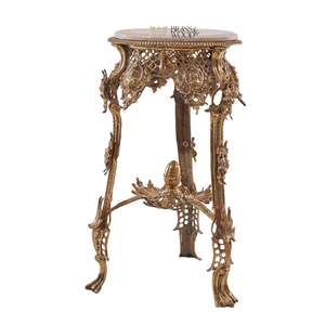 Mesa Auxiliar Redonda de Latón Antiguo de Lujo con Tapa de Mármol Beige y Detalles Tallados a Mano en Estilo Rococó para Decoración de Palacios - Product Image 2