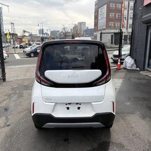 EXCELENTE ESTADO Kia Soul LX 2023 - Product Image 3