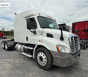 Camión de Carga Usado 2022 2019 Freightliner Cascadia 113 con Cabina Dormitorio, Techo Medio de 60'', 450HP, Automático - Product Image 4