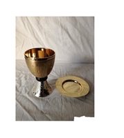 Cawan Kiddush Kuningan Hebreawi dengan Nampan Senada Buatan Tangan Tiupan Mulut 51100 mL Merek DC untuk Shabbat dan Havdalah
