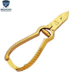 ที่ตัดเล็บมืออาชีพ สแตนเลส ด้ามจับพิมพ์ลาย ใบมีดเว้า พร้อมสปริงล็อค สำหรับทำเล็บมือและเล็บเท้า อุปกรณ์เสริมความงาม - Product Image 1