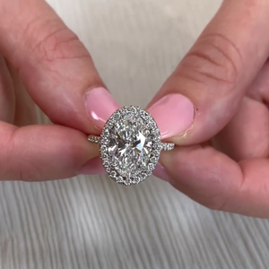 Bague de fiançailles pour femme en diamant blanc ovale de 3,50 carats certifié IGI, cultivé en laboratoire, avec halo double bordure, F-E-VS/VVS, nouvelle collection - Product Image 1