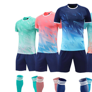Maillots de football personnalisés avec sublimation, uniformes de football avec votre propre logo, vêtements de sport de football, maillots de football en gros - Product Image 3
