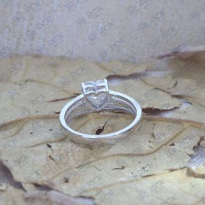 แหวนเพชรโมอิสก้านผ่าหัวใจสำหรับผู้หญิงทอง18K สำหรับงานแต่งงานเจ้าสาวและสัญญาว่าจะขอเครื่องประดับเพชรสีขาว - Product Image 6