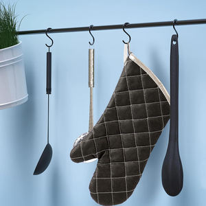 Gants de cuisine matelassés en coton de haute qualité, durables, pour la maison et les restaurants, par AMAZING INDUSTRIES - Product Image 6