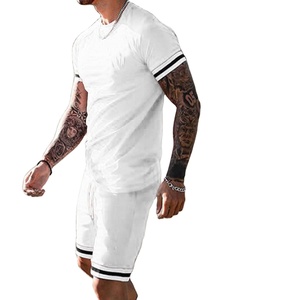 Venta al por mayor hombres 2 piezas Jogger Set personalizado Unisex dos tonos corto doble conjunto hombres Oversize hombres verano manga corta Camiseta pantalones cortos conjuntos - Product Image 1