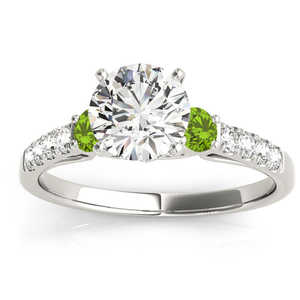 Anillo de Compromiso de Oro Blanco de 18K con Tres Piedras, Diamante y Peridoto de 0.43ct - Product Image 1