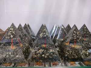 Herramienta de protección EMF de pirámide de orgonita de ojo de tigre curativo para meditación, equilibrio de Chakra, corrección de Vaastu, Material de piedras preciosas talladas - Product Image 5