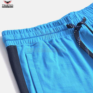 กางเกงขาสั้นลำลองผู้ชายทรงกลาง ระบายอากาศได้ดี กันยับ แห้งเร็ว ผลิตจากโพลีเอสเตอร์/คอตตอน บริการ OEM ผู้ผลิตจากปากีสถาน - Product Image 6