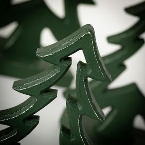 Elegante adorno colgante de árbol de Navidad negro de lujo de madera agrega un encanto rústico a la decoración de vacaciones Ideal para hogares y oficinas por igual - Product Image 3